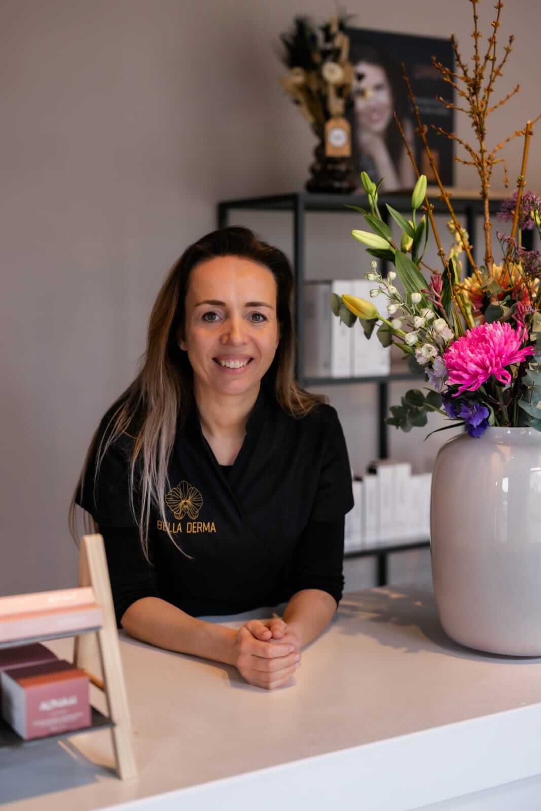 Laressa Admiraal - Schoonheidssalon Bella Derma